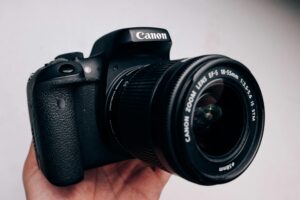 Canon EOS Rebel T7 DSLR Camera with 18-55mm Lens